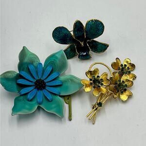 Set of three Floral Flower Mixed Brooch Wearable Lot Jewelry Blue Teal Gold tone